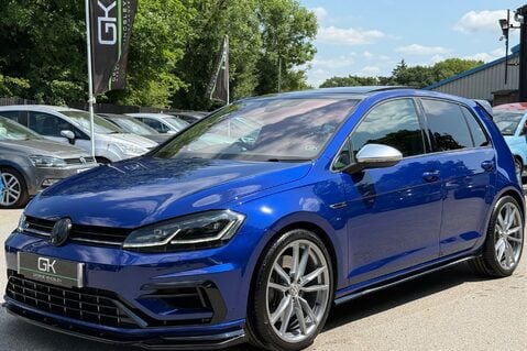 Volkswagen Golf R TSI 4MOTION DSG -PRETORIAS -BODYKIT -PAN ROOF -MILLTEK -APPLE CARPLAY  8