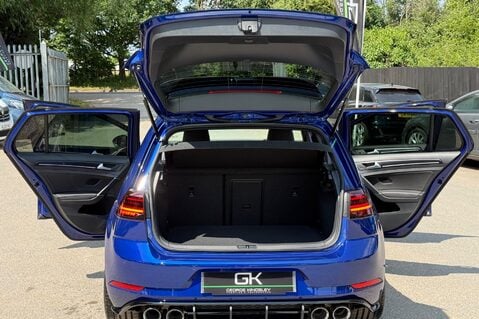 Volkswagen Golf R TSI 4MOTION DSG -PRETORIAS -BODYKIT -PAN ROOF -MILLTEK -APPLE CARPLAY  12