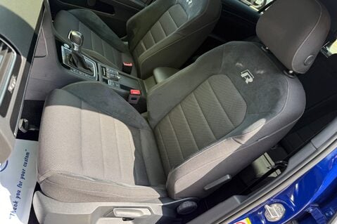 Volkswagen Golf R TSI 4MOTION DSG -PRETORIAS -BODYKIT -PAN ROOF -MILLTEK -APPLE CARPLAY  21