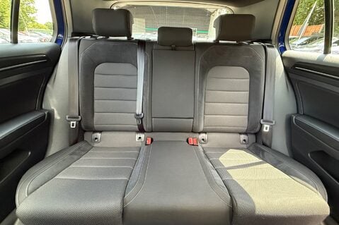Volkswagen Golf R TSI 4MOTION DSG -PRETORIAS -BODYKIT -PAN ROOF -MILLTEK -APPLE CARPLAY  27