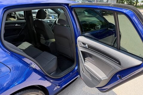 Volkswagen Golf R TSI 4MOTION DSG -PRETORIAS -BODYKIT -PAN ROOF -MILLTEK -APPLE CARPLAY  33