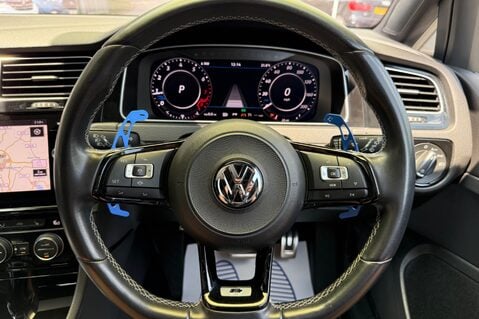Volkswagen Golf R TSI 4MOTION DSG -PRETORIAS -BODYKIT -PAN ROOF -MILLTEK -APPLE CARPLAY  44