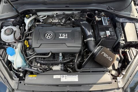 Volkswagen Golf R TSI 4MOTION DSG -PRETORIAS -BODYKIT -PAN ROOF -MILLTEK -APPLE CARPLAY  69
