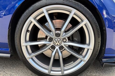 Volkswagen Golf R TSI 4MOTION DSG -PRETORIAS -BODYKIT -PAN ROOF -MILLTEK -APPLE CARPLAY  72