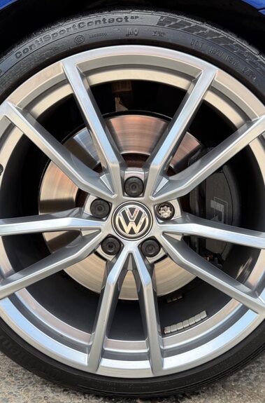 Volkswagen Golf R TSI 4MOTION DSG -PRETORIAS -BODYKIT -PAN ROOF -MILLTEK -APPLE CARPLAY  