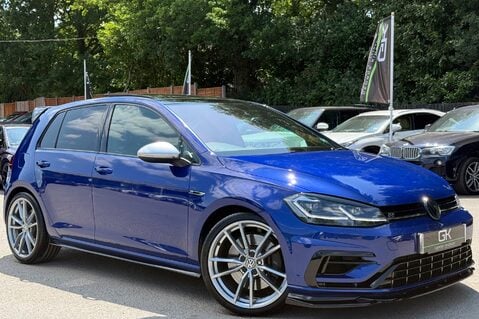 Volkswagen Golf R TSI 4MOTION DSG -PRETORIAS -BODYKIT -PAN ROOF -MILLTEK -APPLE CARPLAY  1
