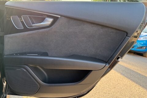 Audi A7 SPORTBACK BI-TDI 320 QUATTRO BLACK EDITION - APPLE CAR PLAY - FSH 29