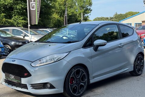 Ford Fiesta ST200 - MILLTEK EXHAUST - FULL SERVICE HISTORY -REVERSE CAMERA -EVERY EXTRA 10