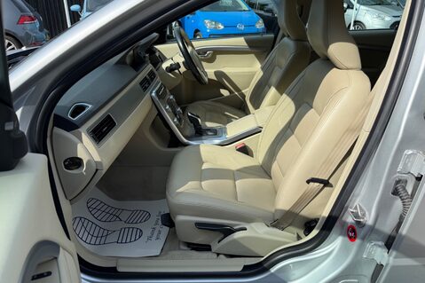 Volvo V70 D5 SE LUX - BLIS - FAMILY PACK - LDW - 8 SERVICES RECORDED 3