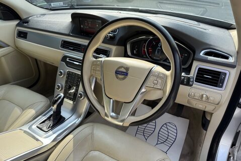 Volvo V70 D5 SE LUX - BLIS - FAMILY PACK - LDW - 8 SERVICES RECORDED 14