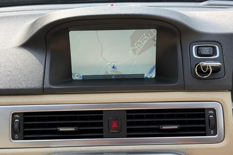 Volvo V70 D5 SE LUX - BLIS - FAMILY PACK - LDW - 8 SERVICES RECORDED 48