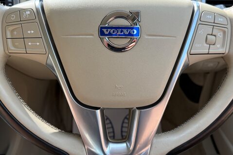 Volvo V70 D5 SE LUX - BLIS - FAMILY PACK - LDW - 8 SERVICES RECORDED 50