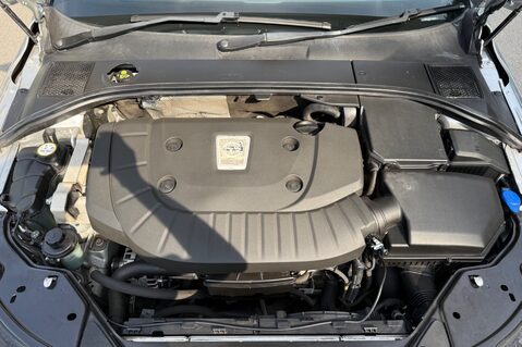 Volvo V70 D5 SE LUX - BLIS - FAMILY PACK - LDW - 8 SERVICES RECORDED 59