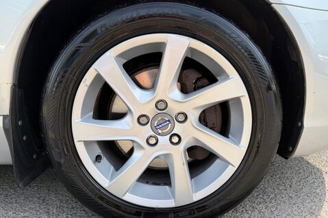 Volvo V70 D5 SE LUX - BLIS - FAMILY PACK - LDW - 8 SERVICES RECORDED 63