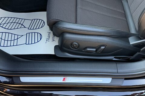 Audi A4 TFSI S LINE -£6K EXTRAS -B&O -VIRTUAL COCKPIT -KEYLESS -TECH PACK 27