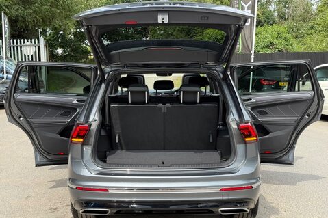 Volkswagen Tiguan Allspace R-LINE TECH TDI DSG - FULL LEATHER INTERIOR - 7 SEATER  20