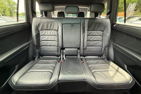 Volkswagen Tiguan Allspace R-LINE TECH TDI DSG - FULL LEATHER INTERIOR - 7 SEATER  10