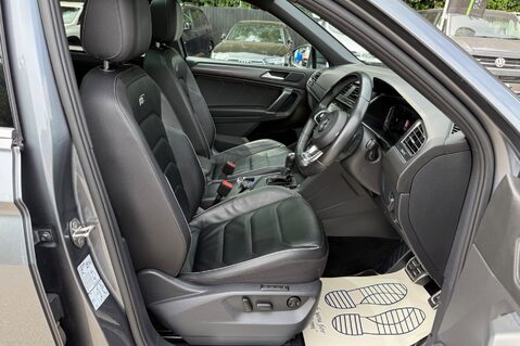 Volkswagen Tiguan Allspace R-LINE TECH TDI DSG - FULL LEATHER INTERIOR - 7 SEATER  36