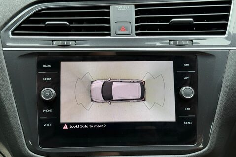 Volkswagen Tiguan Allspace R-LINE TECH TDI DSG - FULL LEATHER INTERIOR - 7 SEATER  45