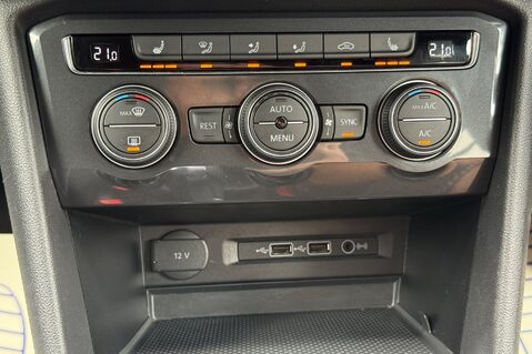 Volkswagen Tiguan Allspace R-LINE TECH TDI DSG - FULL LEATHER INTERIOR - 7 SEATER  51