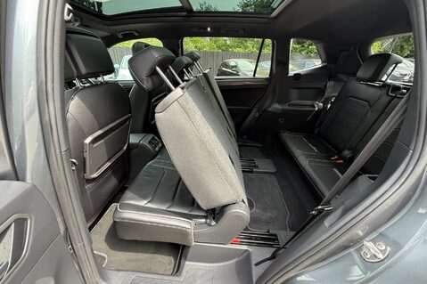 Volkswagen Tiguan Allspace R-LINE TECH TDI DSG - FULL LEATHER INTERIOR - 7 SEATER  61
