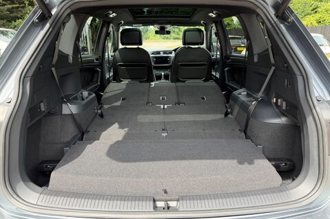 Volkswagen Tiguan Allspace R-LINE TECH TDI DSG - FULL LEATHER INTERIOR - 7 SEATER  64
