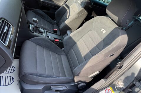 Volkswagen Golf R TSI DSG -2 OWNERS - DCC - APPLE CAR PLAY  3