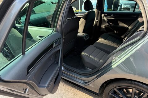 Volkswagen Golf R TSI DSG -2 OWNERS - DCC - APPLE CAR PLAY  22