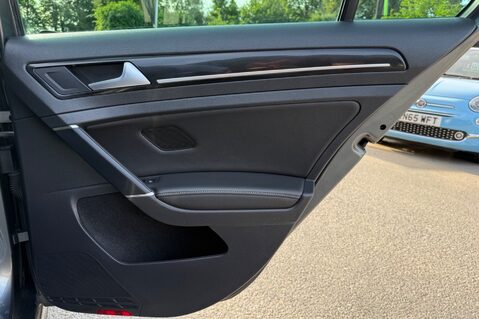 Volkswagen Golf R TSI DSG -2 OWNERS - DCC - APPLE CAR PLAY  27
