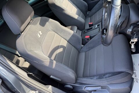 Volkswagen Golf R TSI DSG -2 OWNERS - DCC - APPLE CAR PLAY  28