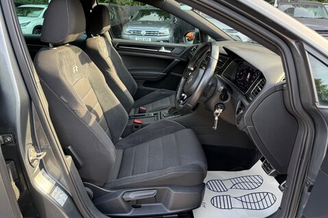 Volkswagen Golf R TSI DSG -2 OWNERS - DCC - APPLE CAR PLAY  29