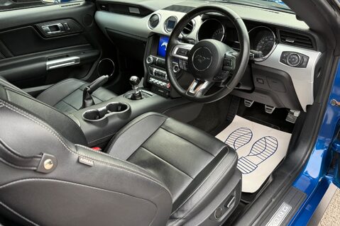 Ford Mustang GT - AIR RIDE -LOUDEST MUSTANG -VOSSEN ALLOYS -CARBON FIBRE BODYKIT -UNIQUE 18