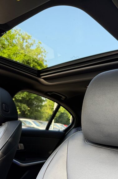 BMW 3 Series 320I M SPORT -£5K EXTRAS -PRO & PREMIUM PACKS -SUNROOF -SUNSET ORANGE 