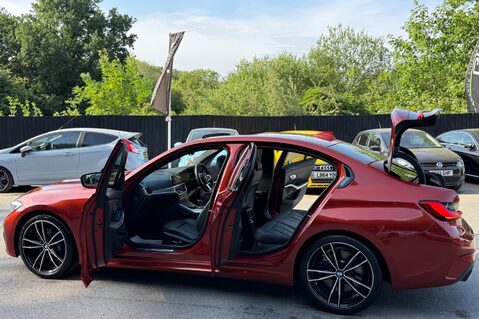 BMW 3 Series 320I M SPORT 18