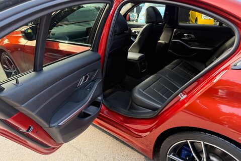BMW 3 Series 320I M SPORT 26