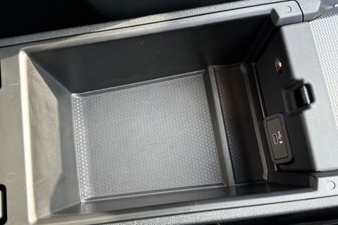 BMW 3 Series 320I M SPORT 61