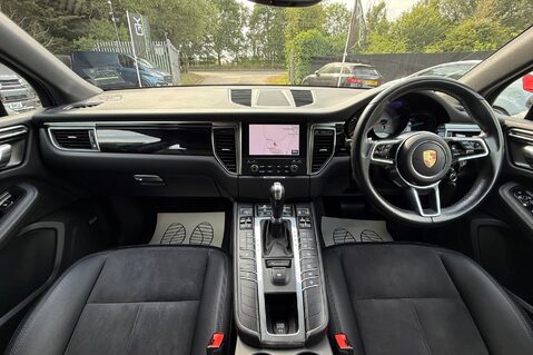 Porsche Macan S PDK -BOSE -SURROUND VIEW CAMERAS -LANE ASSIST -HEATED SEATS 13