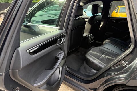 Porsche Macan S PDK -BOSE -SURROUND VIEW CAMERAS -LANE ASSIST -HEATED SEATS 26