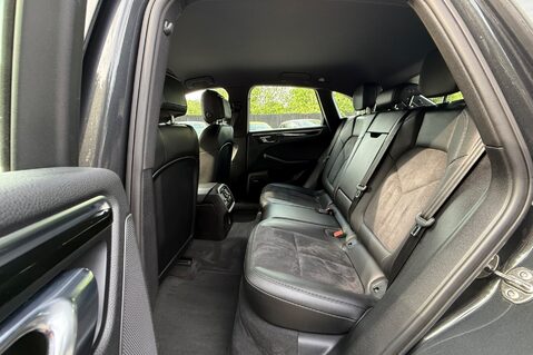 Porsche Macan S PDK -BOSE -SURROUND VIEW CAMERAS -LANE ASSIST -HEATED SEATS 17