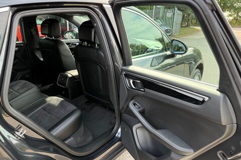 Porsche Macan S PDK -BOSE -SURROUND VIEW CAMERAS -LANE ASSIST -HEATED SEATS 31