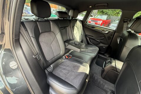 Porsche Macan S PDK -BOSE -SURROUND VIEW CAMERAS -LANE ASSIST -HEATED SEATS 32