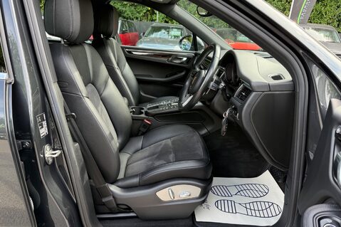 Porsche Macan S PDK -BOSE -SURROUND VIEW CAMERAS -LANE ASSIST -HEATED SEATS 15