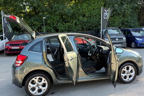 Citroen C3 EXCLUSIVE AUTOMATIC - PANORAMIC WINDSCREEN - ULEZ COMPLIANT 22