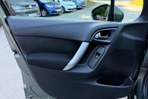 Citroen C3 EXCLUSIVE AUTOMATIC - PANORAMIC WINDSCREEN - ULEZ COMPLIANT 26