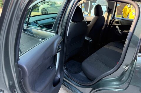 Citroen C3 EXCLUSIVE AUTOMATIC - PANORAMIC WINDSCREEN - ULEZ COMPLIANT 28