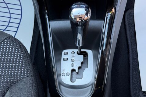 Citroen C3 EXCLUSIVE AUTOMATIC - PANORAMIC WINDSCREEN - ULEZ COMPLIANT 3