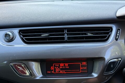 Citroen C3 EXCLUSIVE AUTOMATIC - PANORAMIC WINDSCREEN - ULEZ COMPLIANT 37