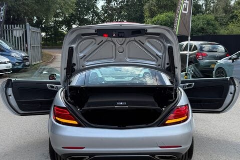 Mercedes-Benz SLC SLC 250 D SPORT - AIRSCARF -HEATED SEATS - SAT NAV 18