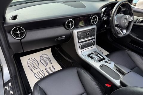 Mercedes-Benz SLC SLC 250 D SPORT - AIRSCARF -HEATED SEATS - SAT NAV 29