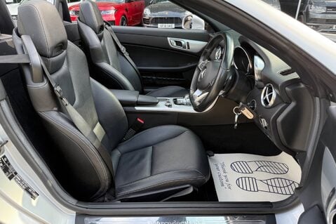 Mercedes-Benz SLC SLC 250 D SPORT - AIRSCARF -HEATED SEATS - SAT NAV 14
